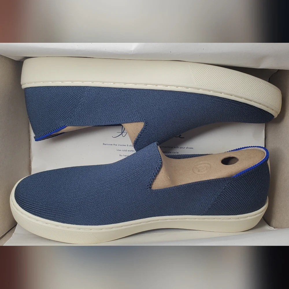 ROTHY'S THE ORIGINAL SLIP ON SNEAKER IN NAVY - Picture 8 of 8